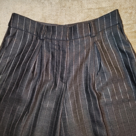 Armani Collezioni Silver Pin Strip Dark Gray Wide Leg Pants, Size 10 - Picture 2 of 13